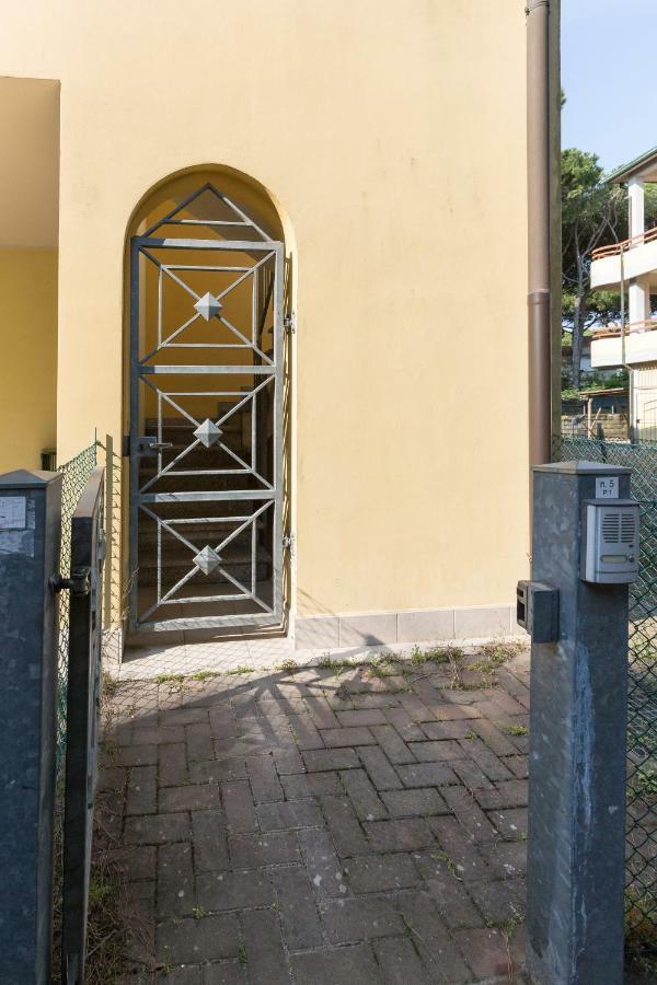 Le Terrazze Apartments Lido di Spina Ngoại thất bức ảnh