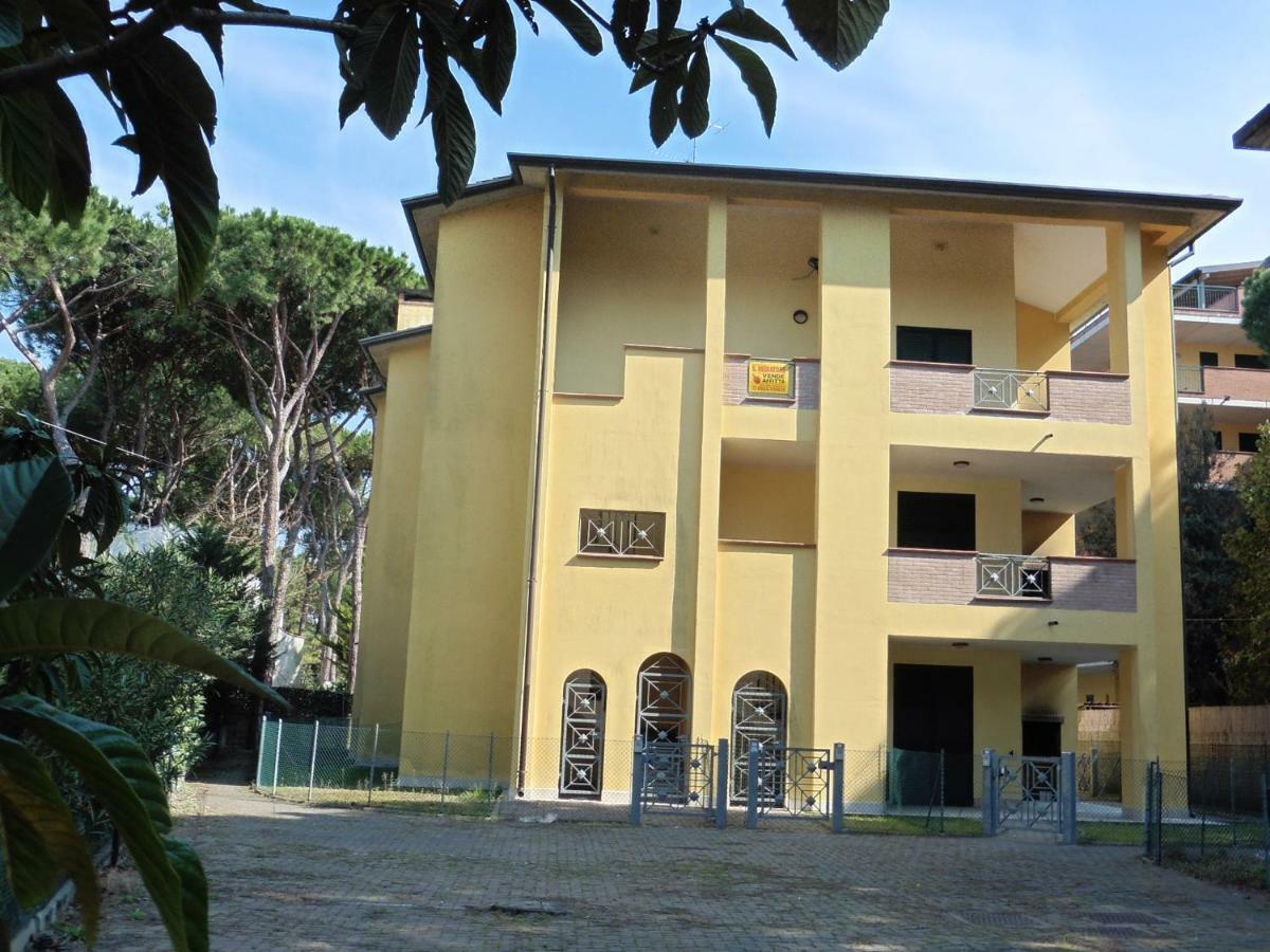 Le Terrazze Apartments Lido di Spina Ngoại thất bức ảnh