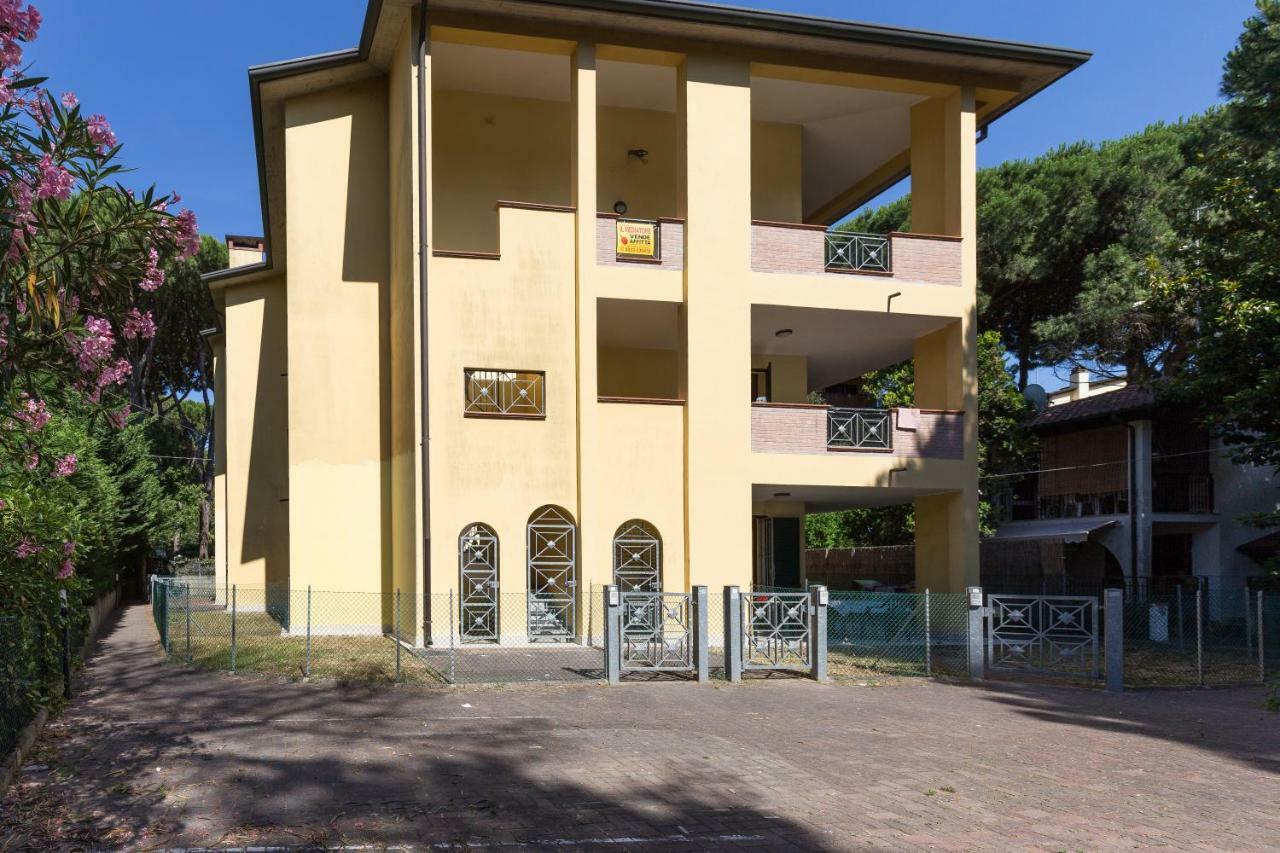 Le Terrazze Apartments Lido di Spina Ngoại thất bức ảnh